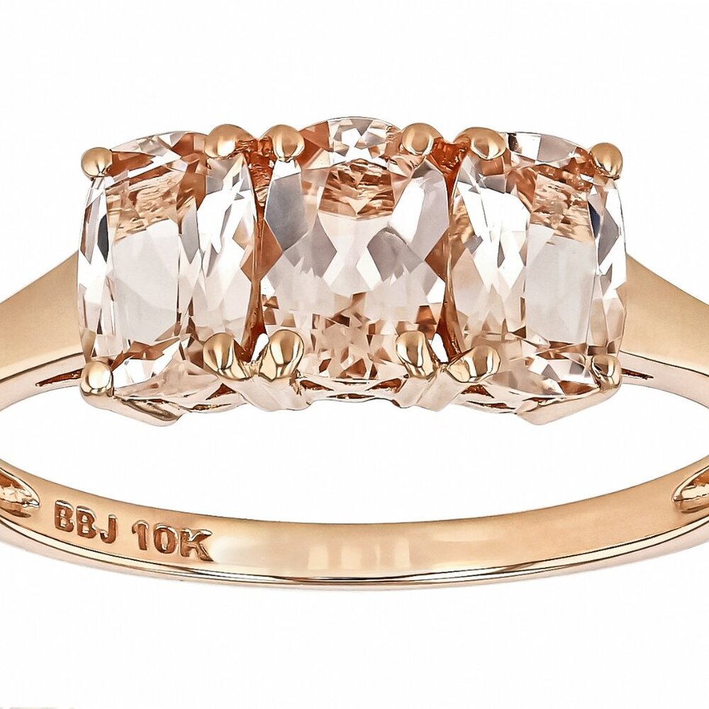 MOrganite 10k Solid Gold Ring size 7 Pre Owned 2mm  10k rose gold